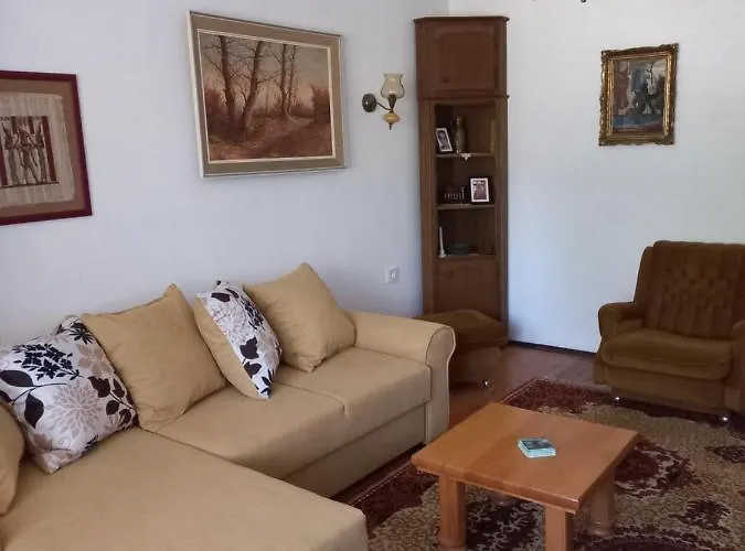 Holiday home Iriski San